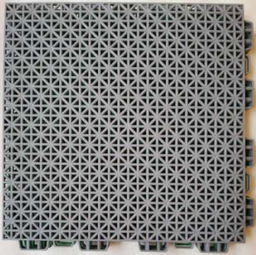 靜樂新聞 幼兒園休閑草坪廠家批發與家裝地板銷售一體化服務